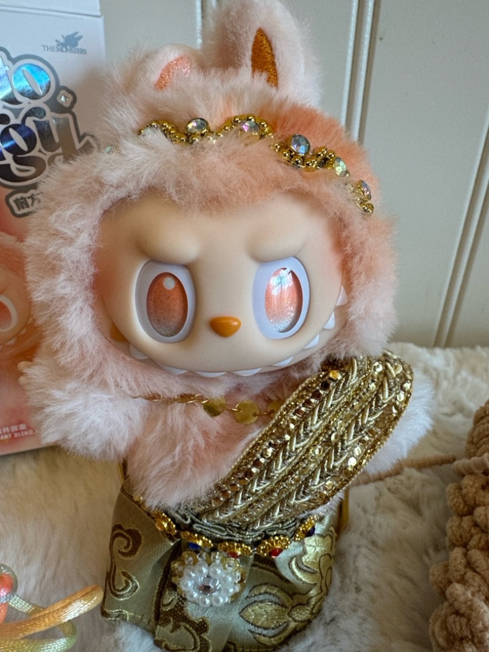 Authentic Labubu Happiness Gift Set - Picture 2 of 7